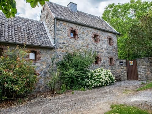House in Sint Jansrade With Pool