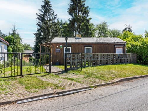Holiday Home With Large Garden and Terrace