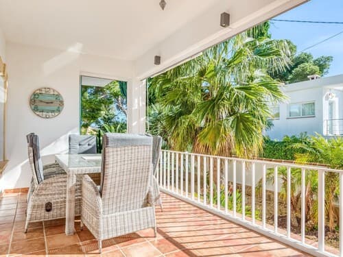Charming Villa With Private Swimming Pool Near the Sea