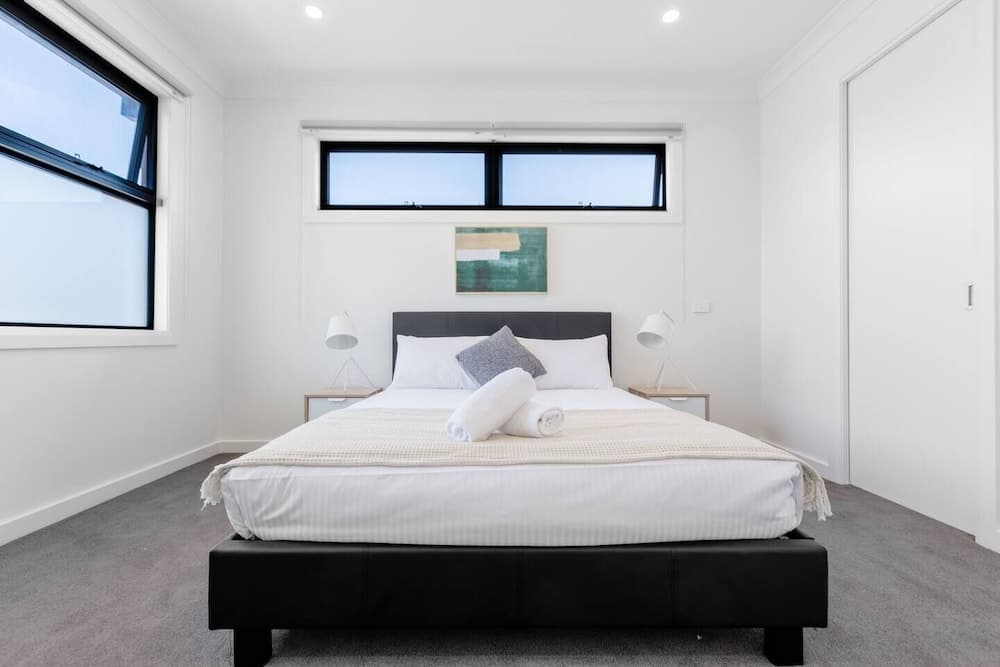 WoW Factor!luxe 4BR Townhouse@glen Waverley