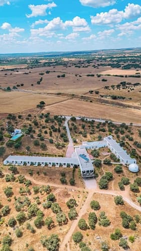 Montimerso Skyscape Country House
