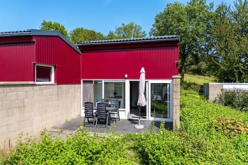 Well-kept Bungalow With Microwave Near Valkenburg