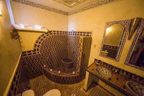 Room in Guest Room - Charming Riad Ouliya in Fès With Authentic Moroccan Design