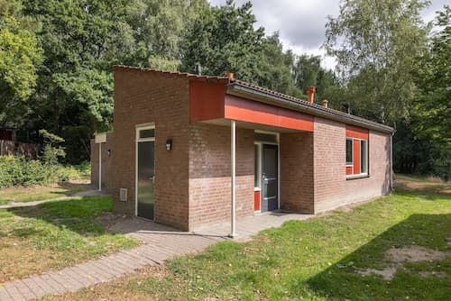 Restyled Bungalow with Dishwasher near Nature Reserve
