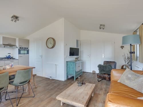 Bungalow With a Terrace at Bedafse Bergen