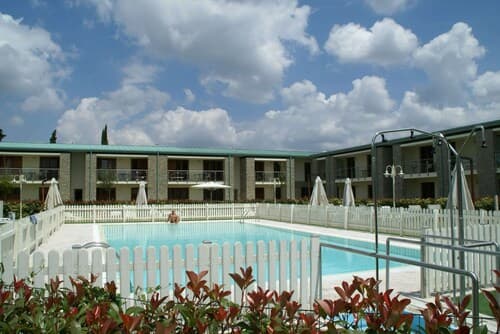 Apartment in Chianti With Shared Pool