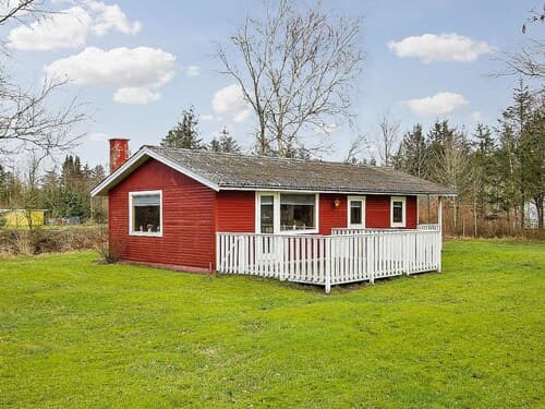 Cozy Holiday Home in Storvorde near Sea