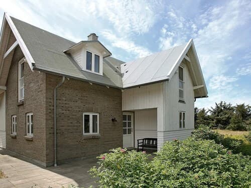 Delicate Holiday Home in Harboøre near Sea