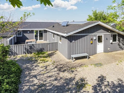 10 Person Holiday Home in Vestervig-by Traum