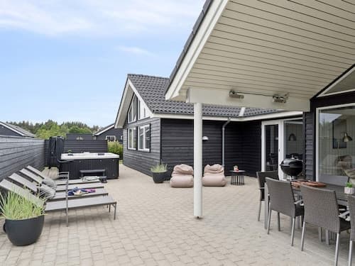 5 Star Holiday Home in Norre Nebel