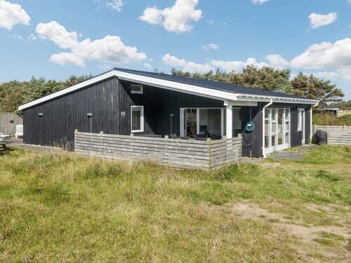 10 Person Holiday Home in Harboore-by Traum