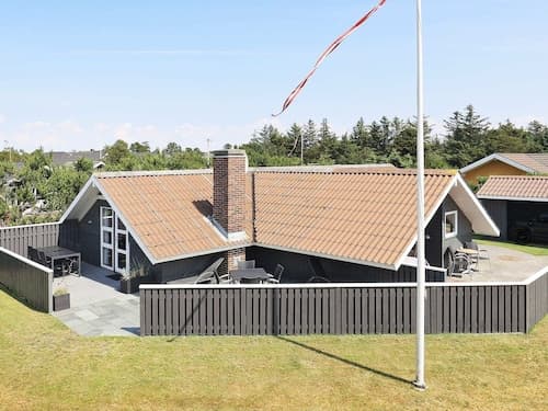 8 Person Holiday Home in Blavand