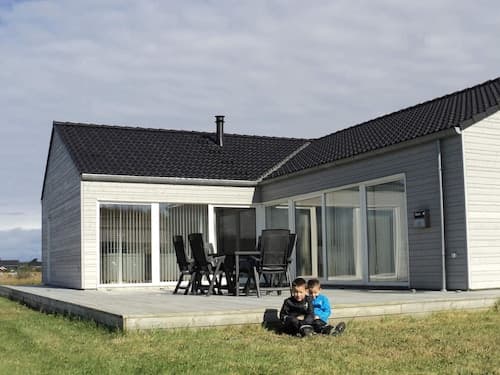 10 Person Holiday Home in Brovst
