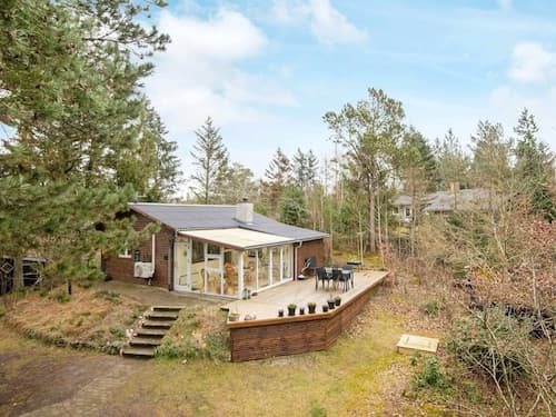 2 Person Holiday Home in Hemmet-by Traum