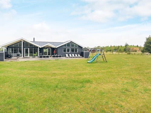 5 Star Holiday Home in Albaek