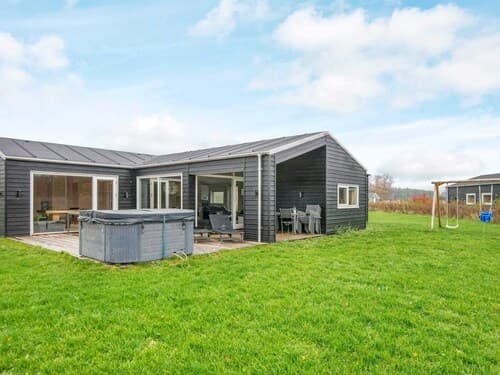 10 Person Holiday Home in Glesborg-by Traum