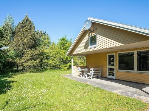 8 Person Holiday Home in Ulfborg