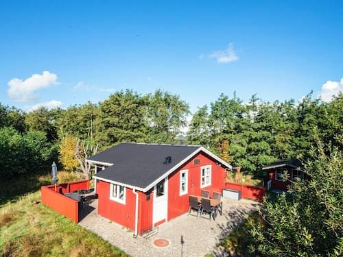 Homely Holiday Home in Jutland near Sea