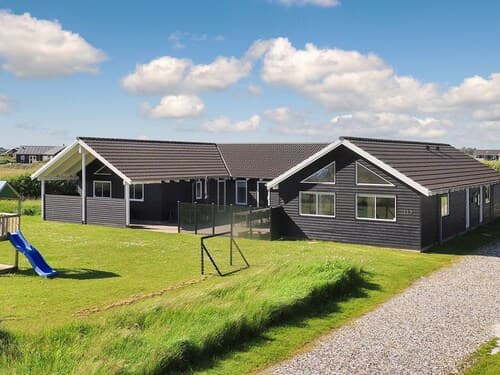5 Star Holiday Home in Lokken