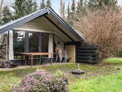 6 Person Holiday Home in Ebeltoft