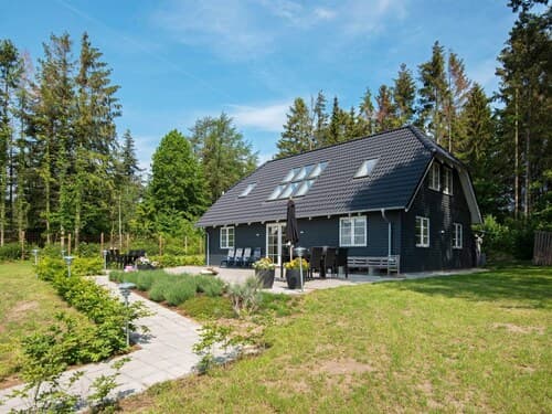 10 Person Holiday Home in Glesborg