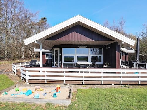 5 Star Holiday Home in Oster Assels