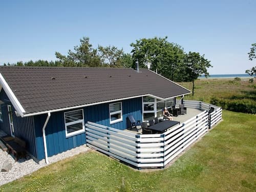5 Star Holiday Home in Hals