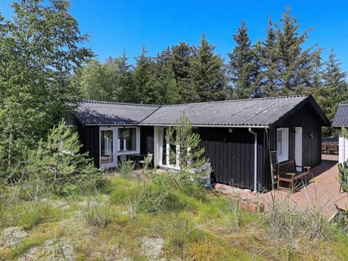 6 Person Holiday Home in Albaek