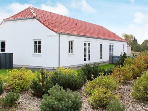 10 Person Holiday Home in Blavand-by Traum