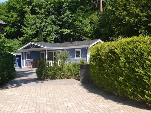 Chalet on the Edge of the Forest