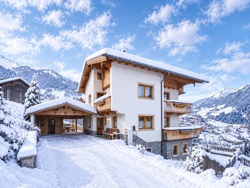 Chalet in Zell am Ziller Near Ski Lift