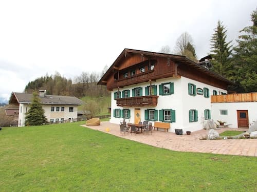 Rustic Holiday Home near Ski Area in Hopfgarten im Brixental