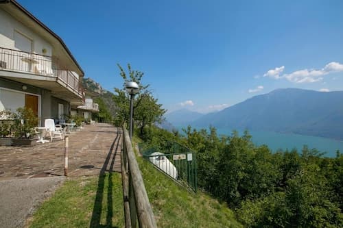 Tremosine Wonderful Lake View 1