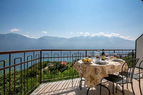 Tremosine Wonderful Lake View 2
