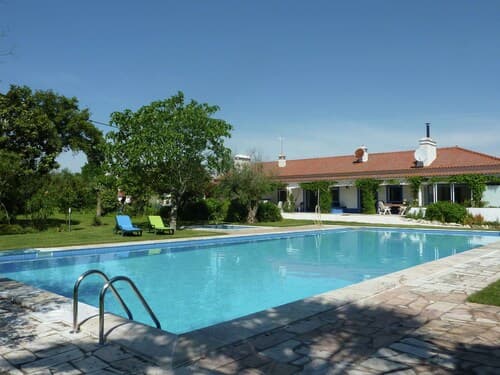Shared Farmhouse Near Serra Monfuradoca