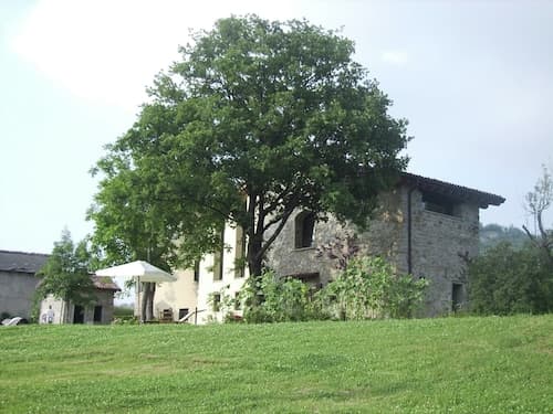 Holiday Home in Imola With Forest & Pool