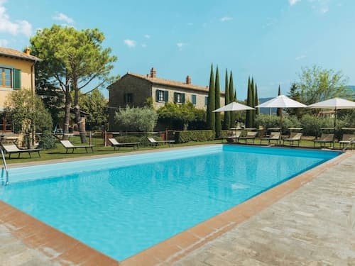Farmhouse With Swimming Pool in Cortona