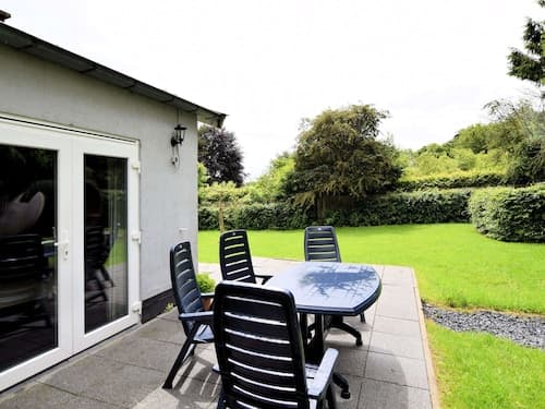 Charming Holiday Home in Gouvy with Hot Tub