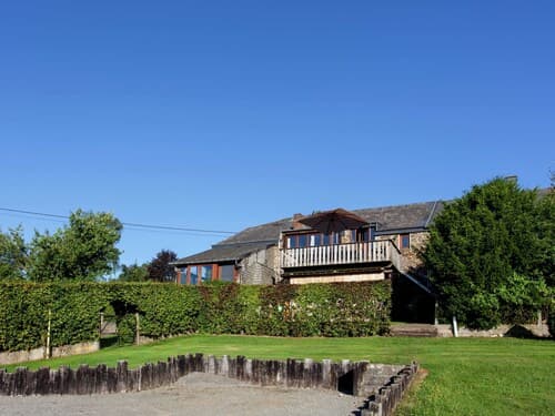 Cottage in a Well-equipped and Comfortable Farmhouse