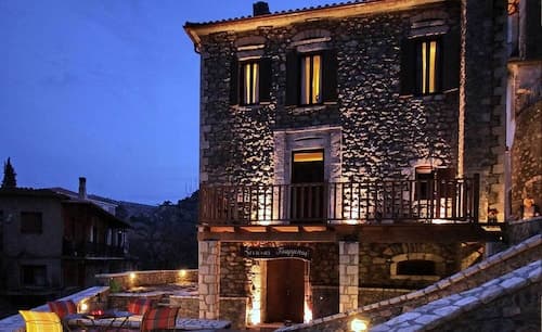 Tsarbou Guesthouse