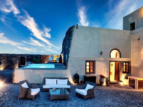 Extravagant Villa in Megalochori