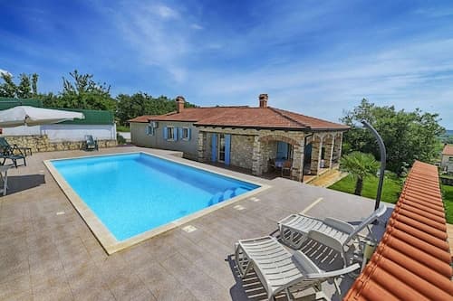 Authentic Holiday Home With Private Pool & Covered Terrace