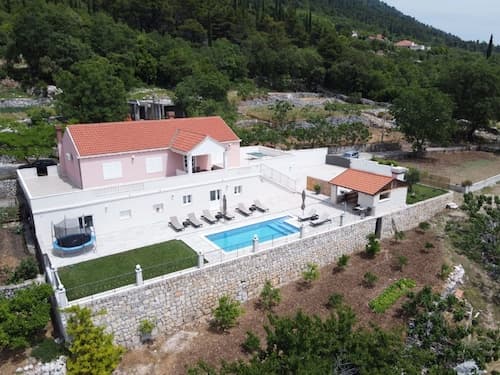 Villa in Gruda With Private Pool