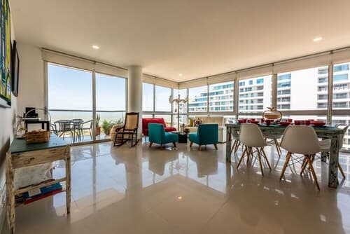 Vitri Cartagena Beachfront