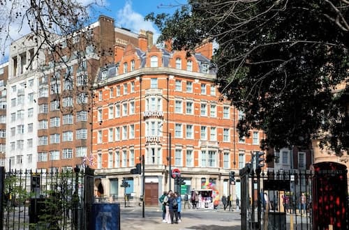 Morton Hotel