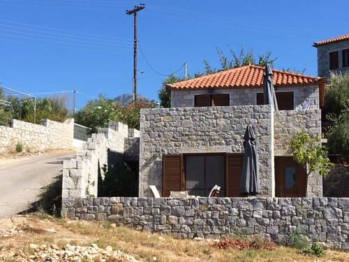 Leonidas Stone Houses Near Beach 50 Meters Away From Tavern With Local Food