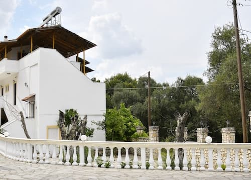 Corfu Room Apartments in a Piecefull and Full of Olive Trees Location