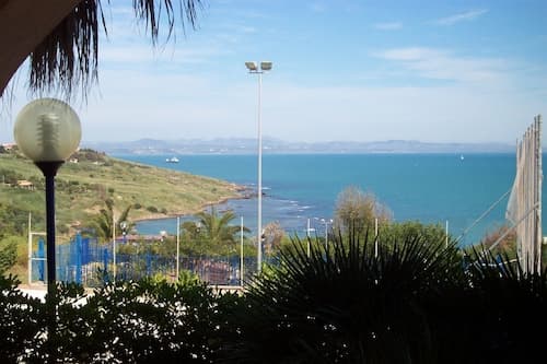 Panoramic Villetta on the Sicilian sea