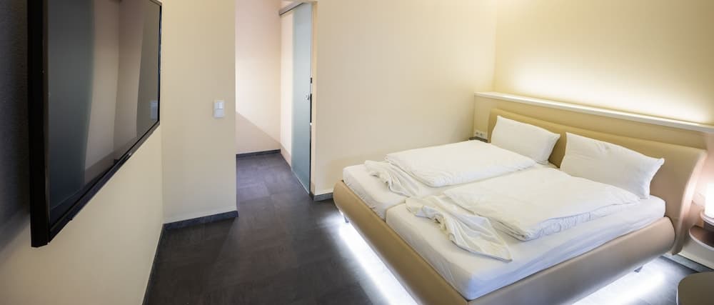 Nomad Serviced Apartments