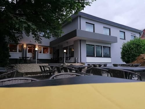 PiPaBu Restaurant & Hotel